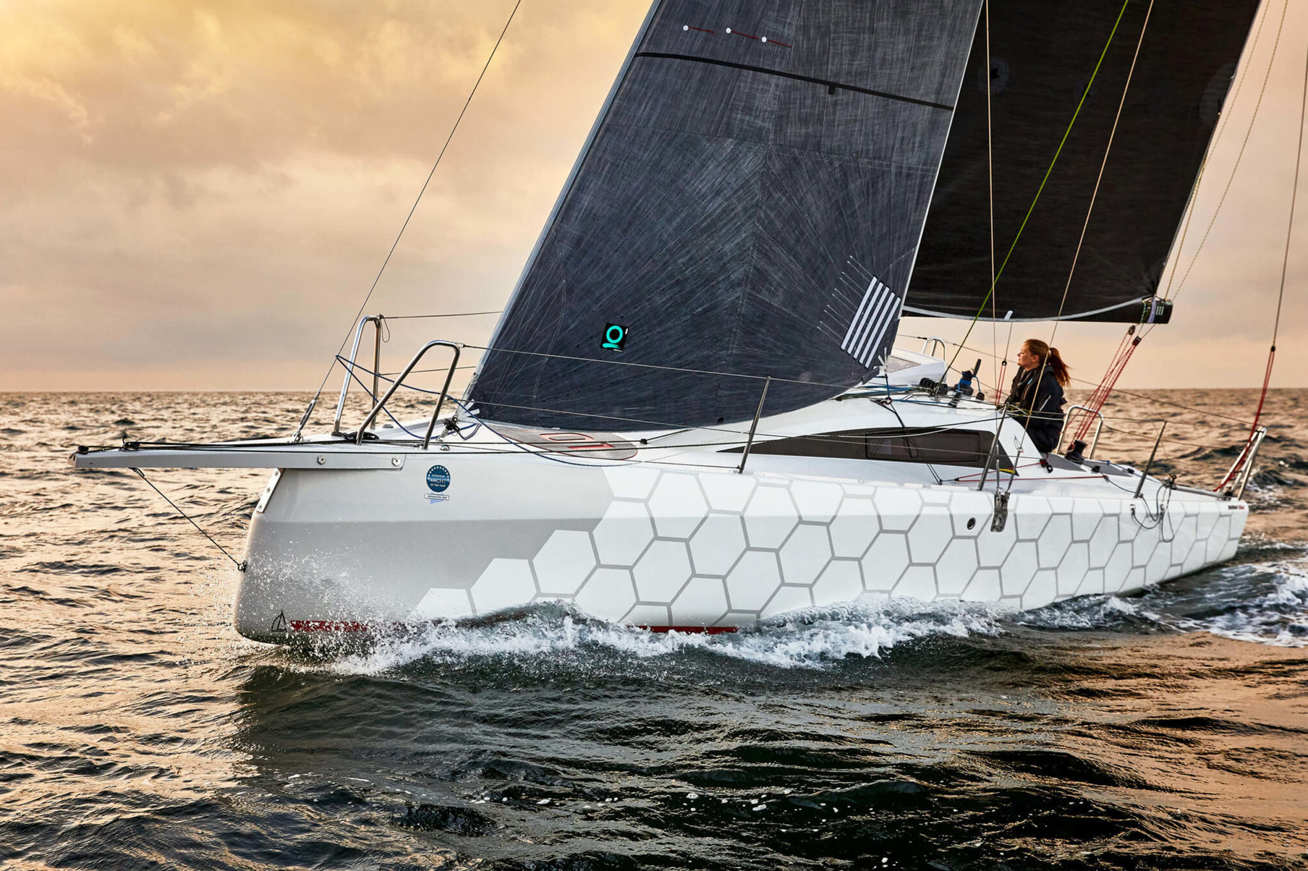 DEHLER_30_ONE_DESIGN_Navicap_agde_voilier_bateau_accastillage_neuf_cantier_naval